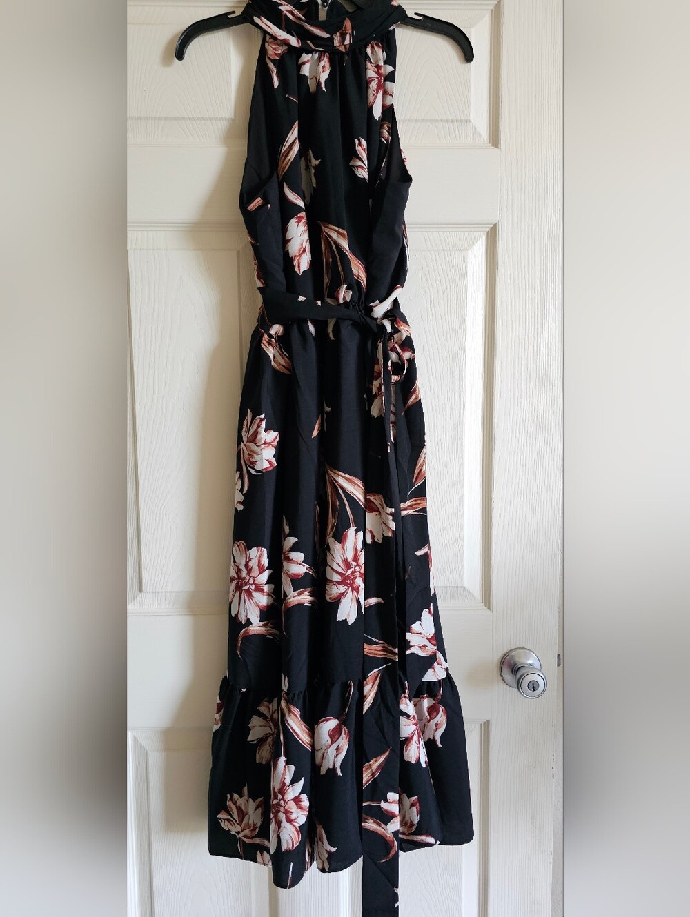 Sleeveless Black Floral Maxi Dress with Tie Waist Large NWT